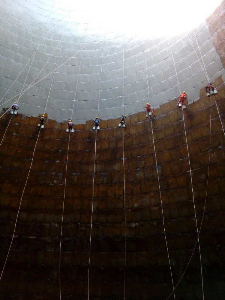 煙囪建筑公司如何實現(xiàn)工程質(zhì)量與效率的平衡